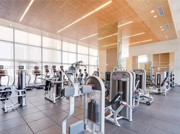 3470 E Coast Ave #H0806, Miami FL 33137
