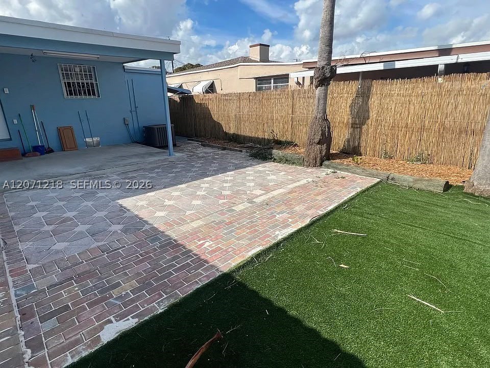 2645 SW 33rd Ave, Miami FL 33133