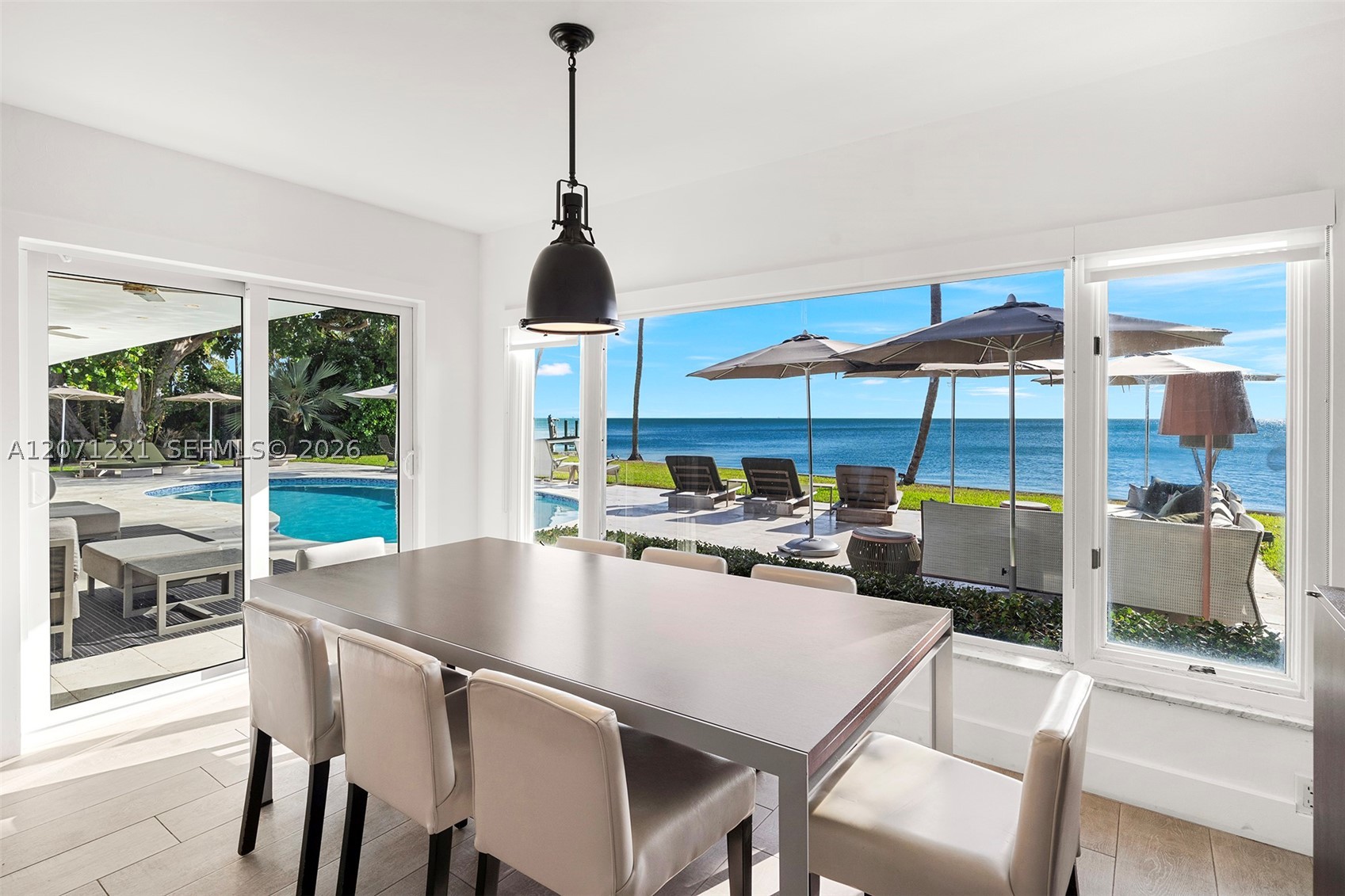 520 S Mashta Dr, Key Biscayne FL 33149