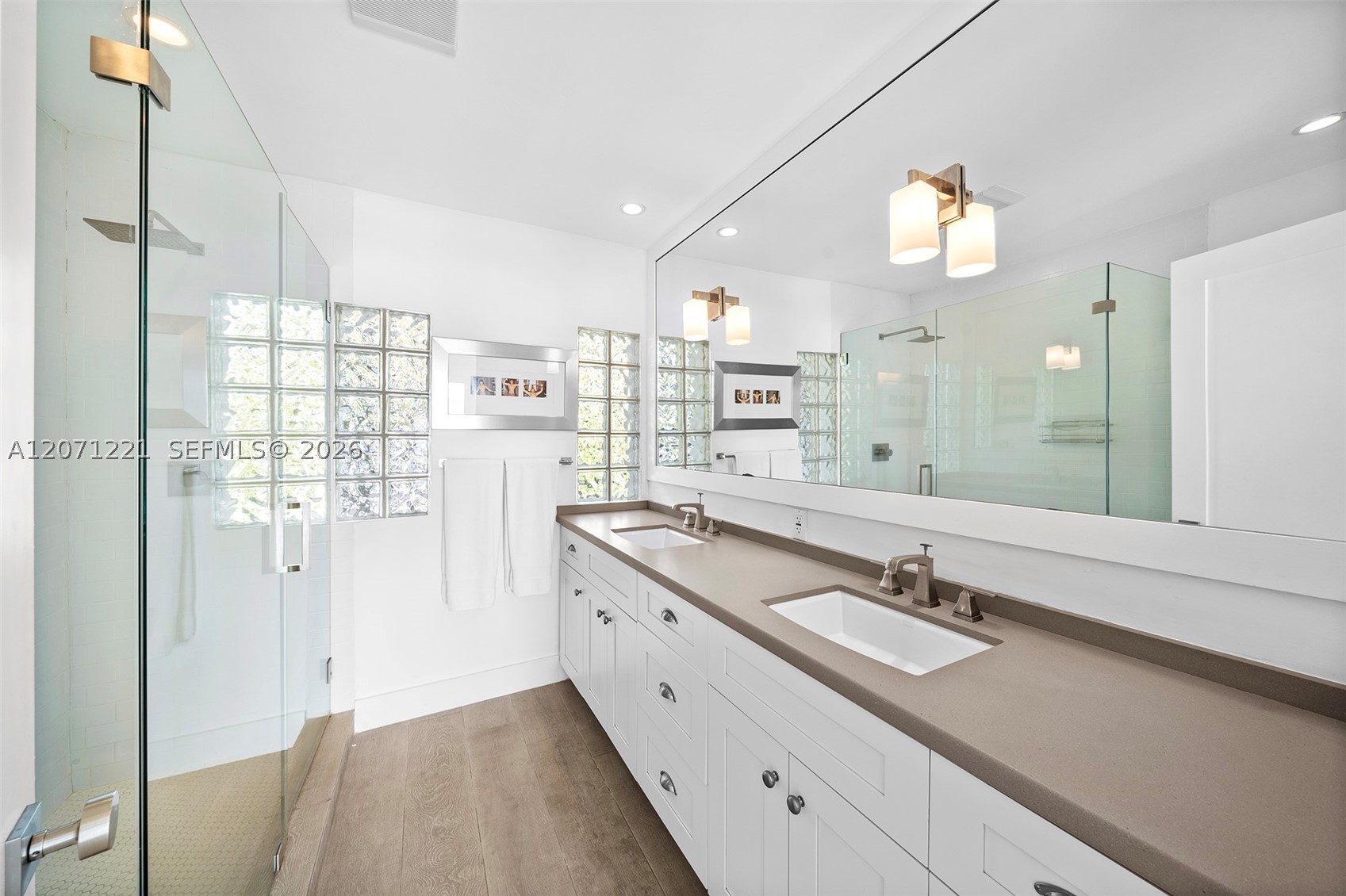 520 S Mashta Dr, Key Biscayne FL 33149