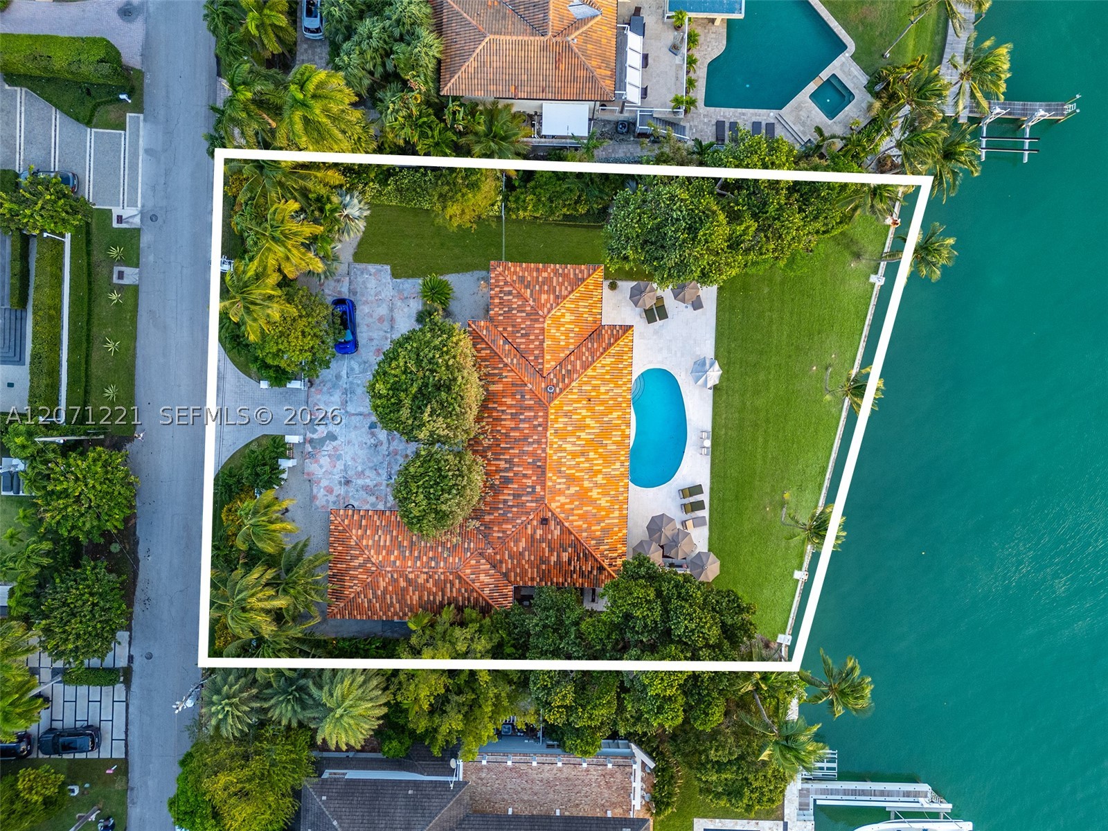 520 S Mashta Dr, Key Biscayne FL 33149