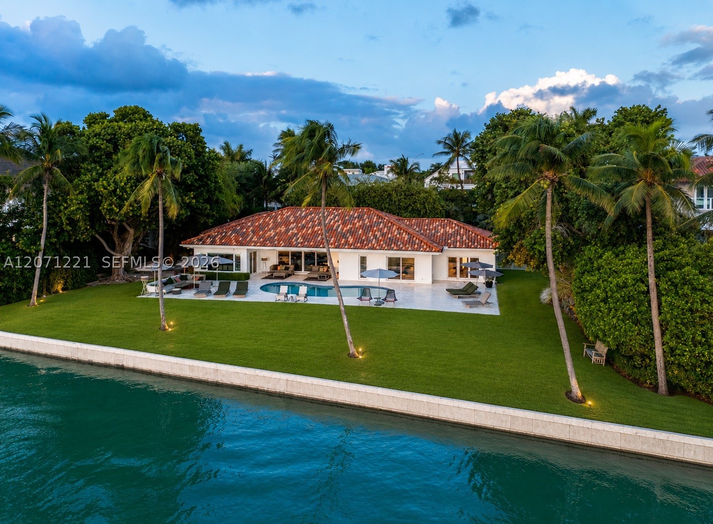 520 S Mashta Dr, Key Biscayne FL 33149