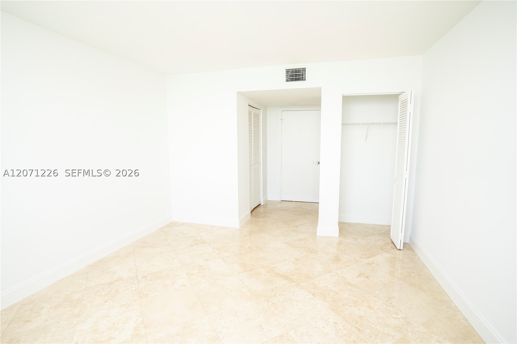 90 Alton Rd #2204, Miami Beach FL 33139