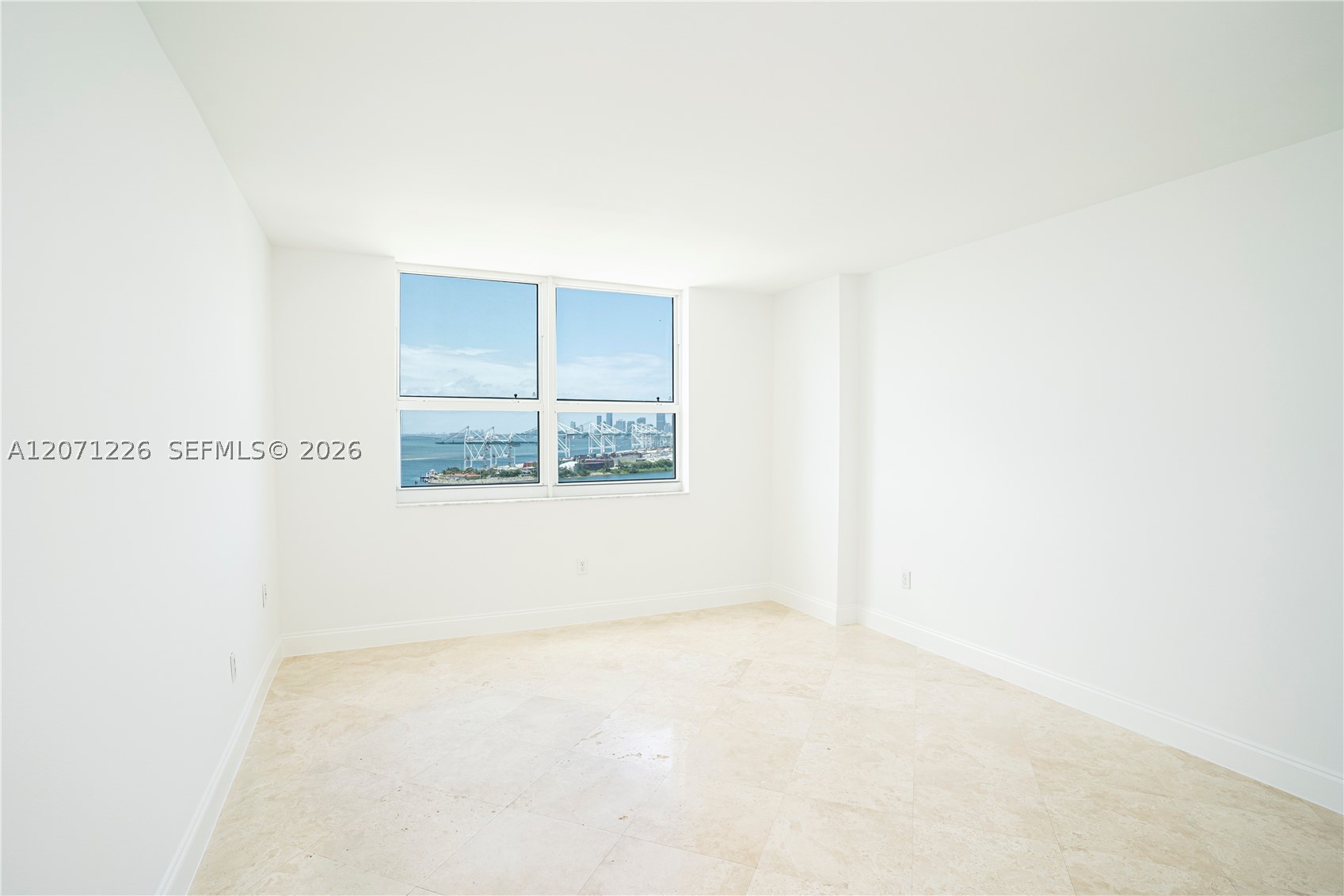 90 Alton Rd #2204, Miami Beach FL 33139