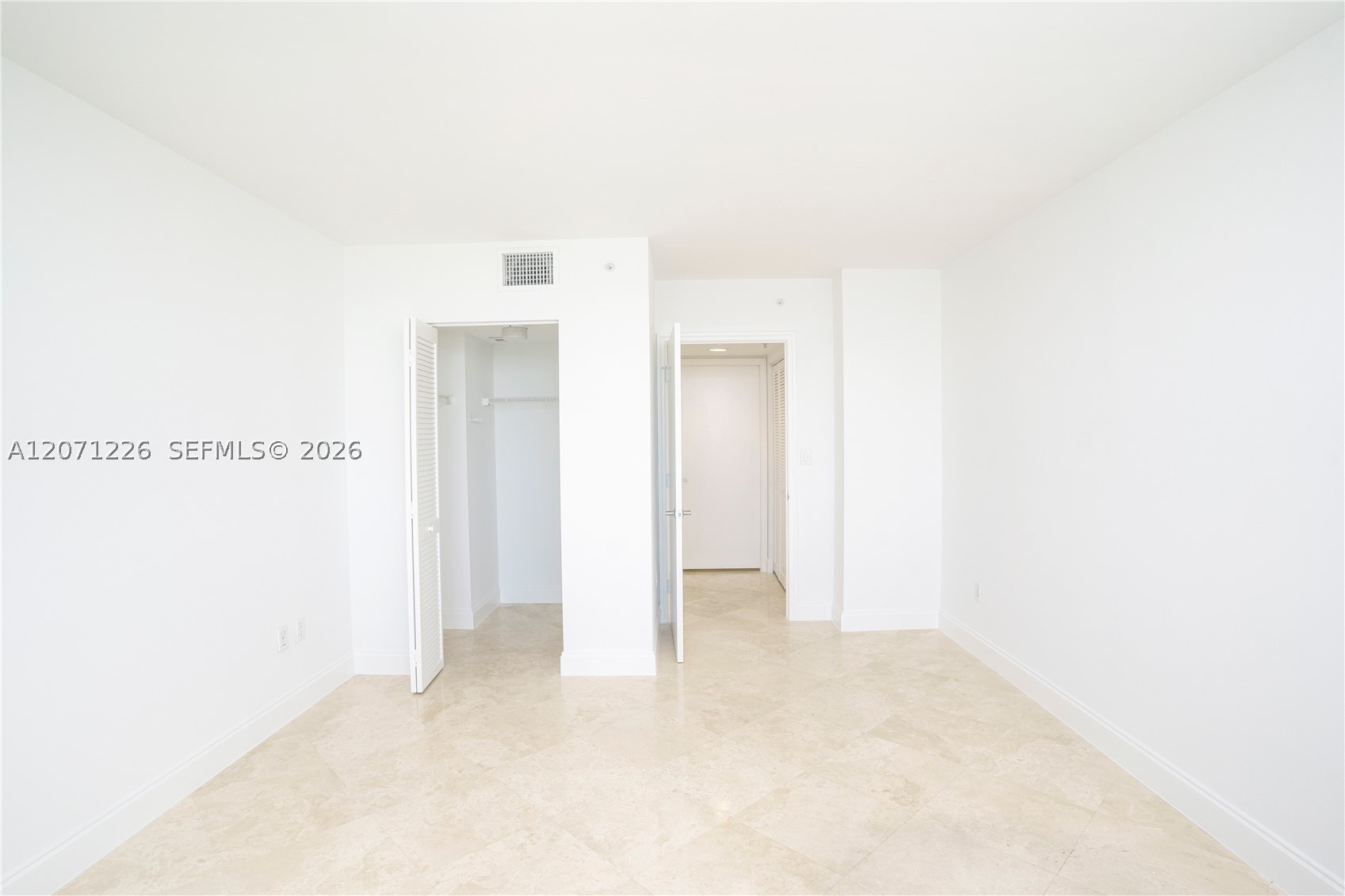 90 Alton Rd #2204, Miami Beach FL 33139