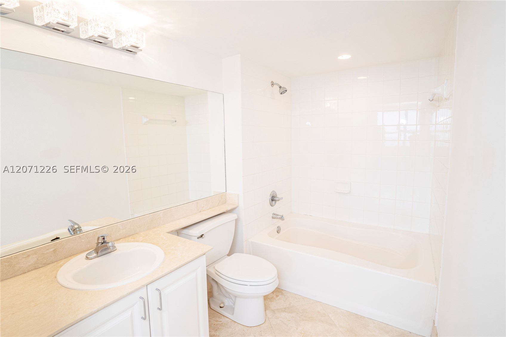 90 Alton Rd #2204, Miami Beach FL 33139