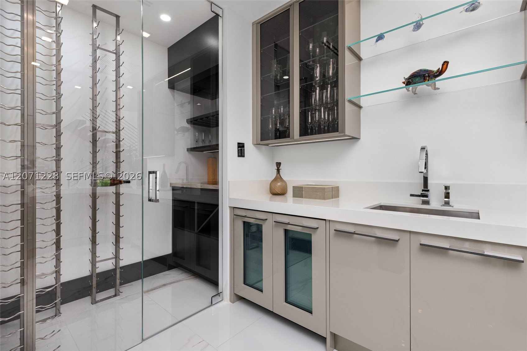 2519 Lucille Dr, Fort Lauderdale FL 33316