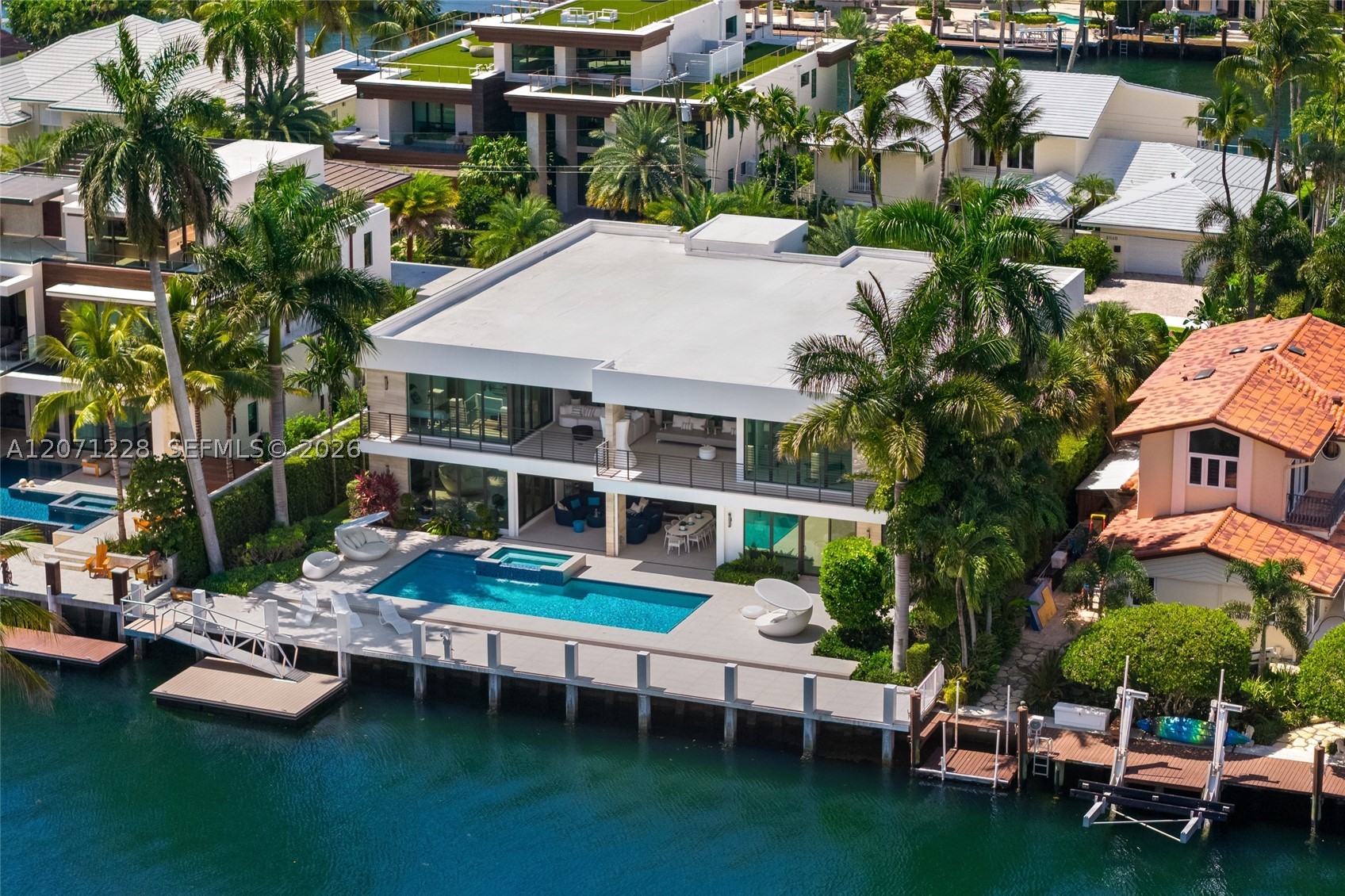 2519 Lucille Dr, Fort Lauderdale FL 33316