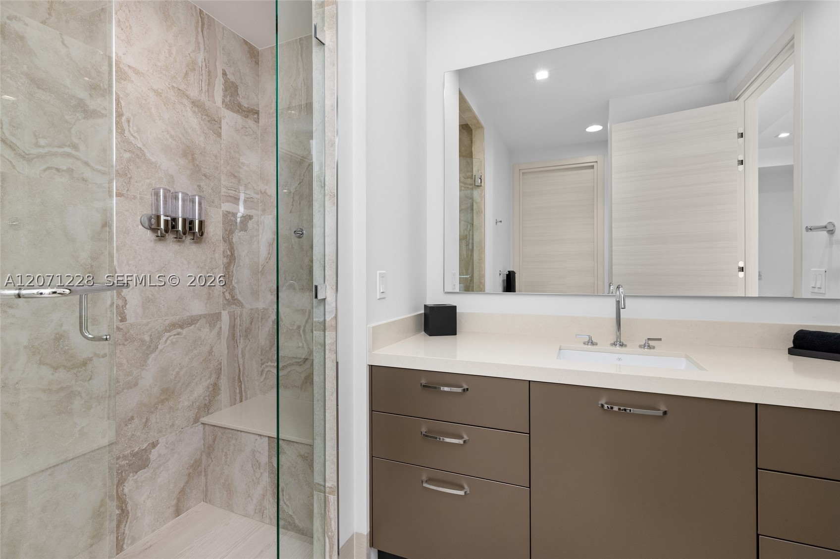 2519 Lucille Dr, Fort Lauderdale FL 33316