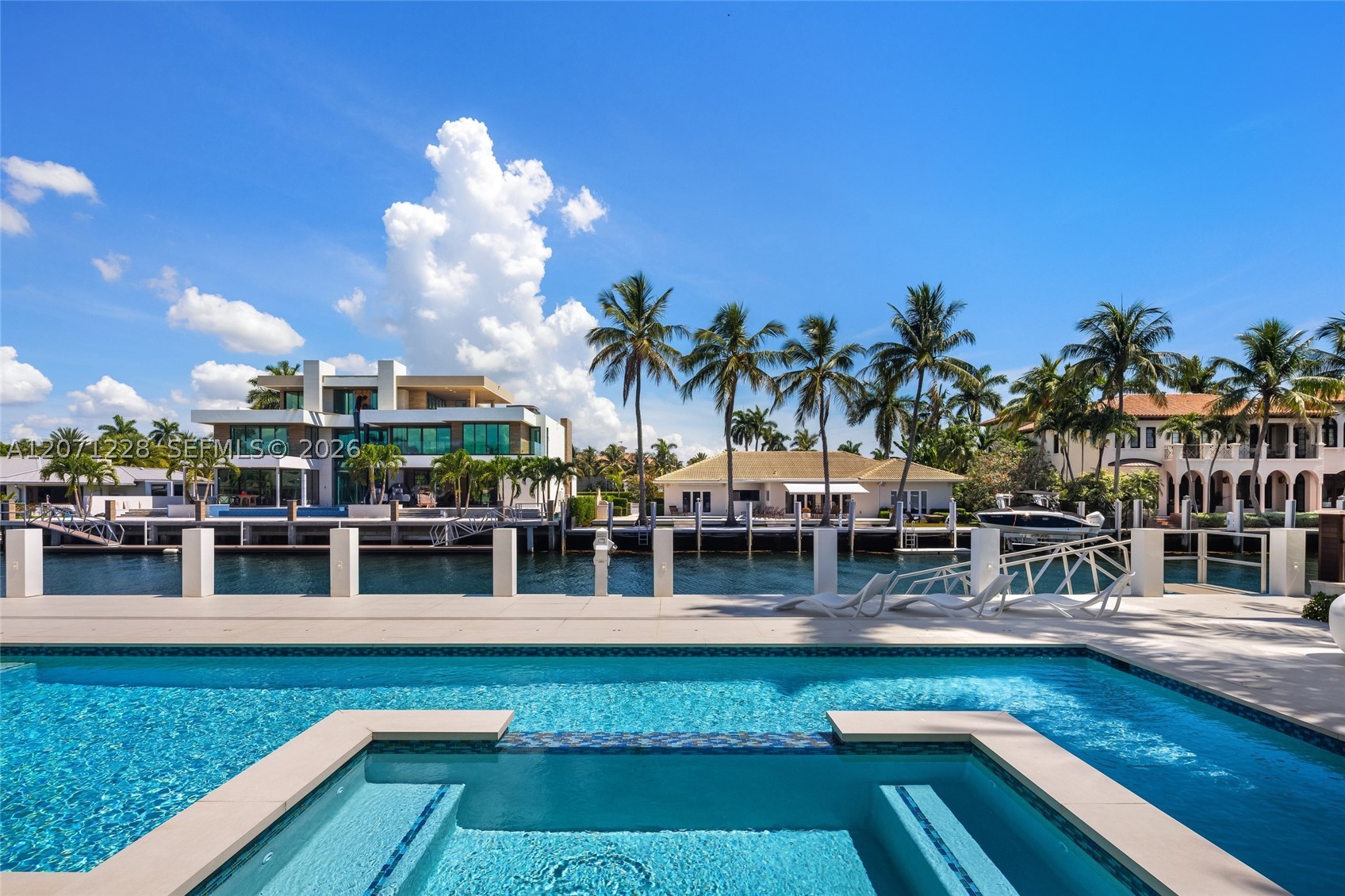 2519 Lucille Dr, Fort Lauderdale FL 33316