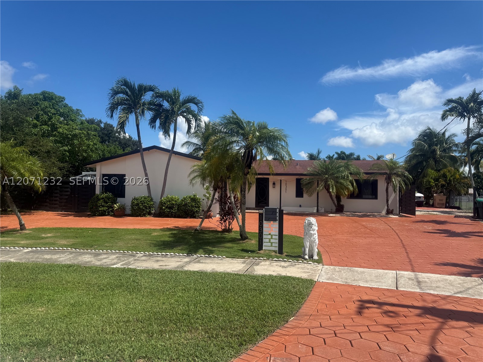 10301 SW 199th St, Cutler Bay FL 33157