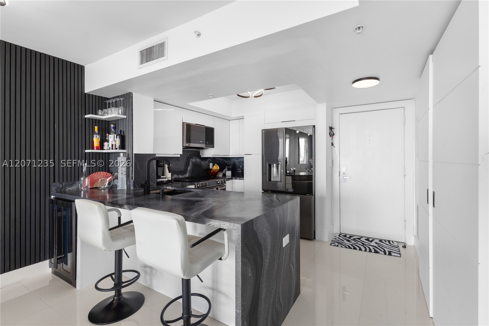 1800 Sunset Harbour Dr #2409, Miami Beach FL 33139