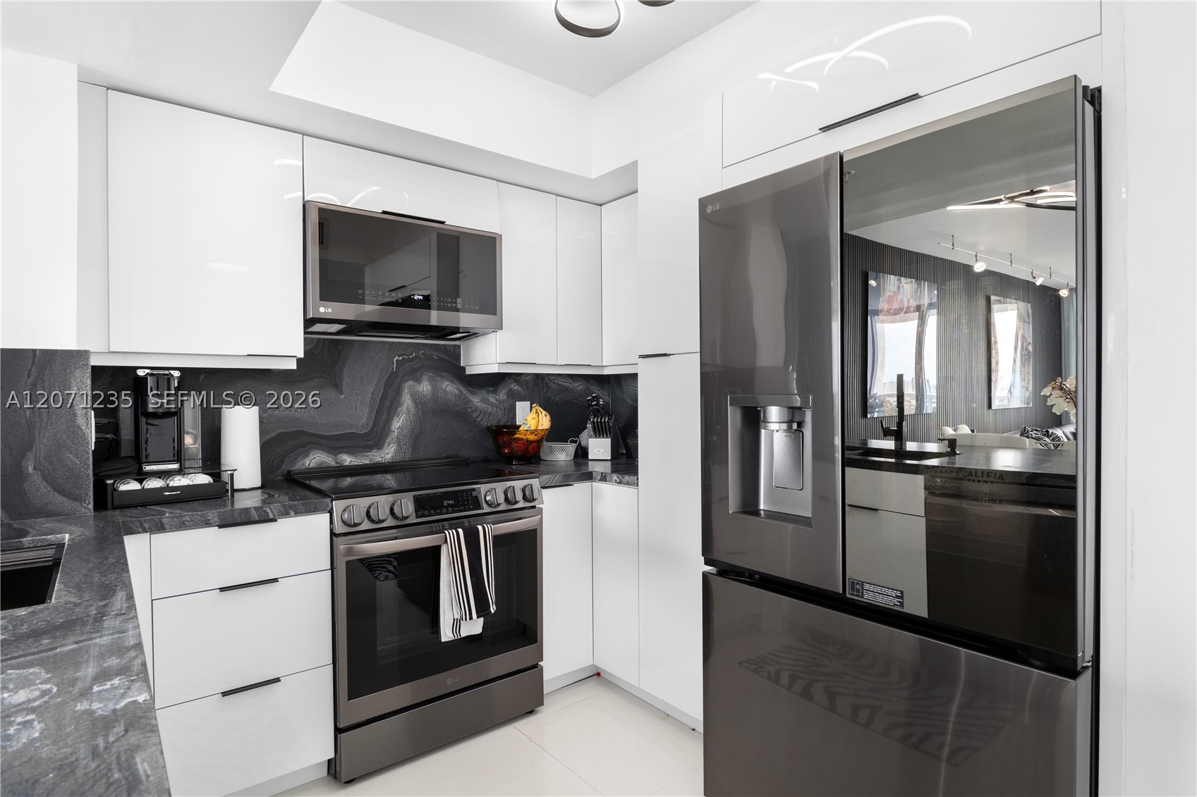 1800 Sunset Harbour Dr #2409, Miami Beach FL 33139
