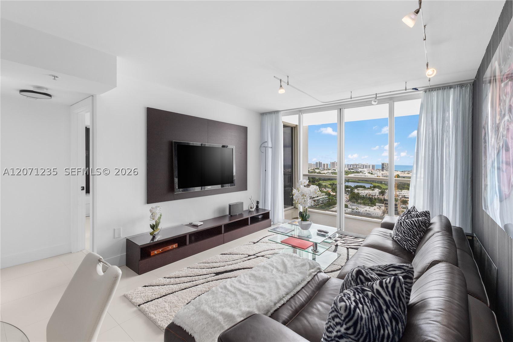 1800 Sunset Harbour Dr #2409, Miami Beach FL 33139