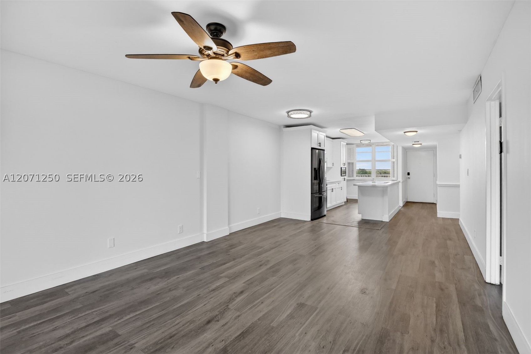 250 Jacaranda Dr #703, Plantation FL 33324
