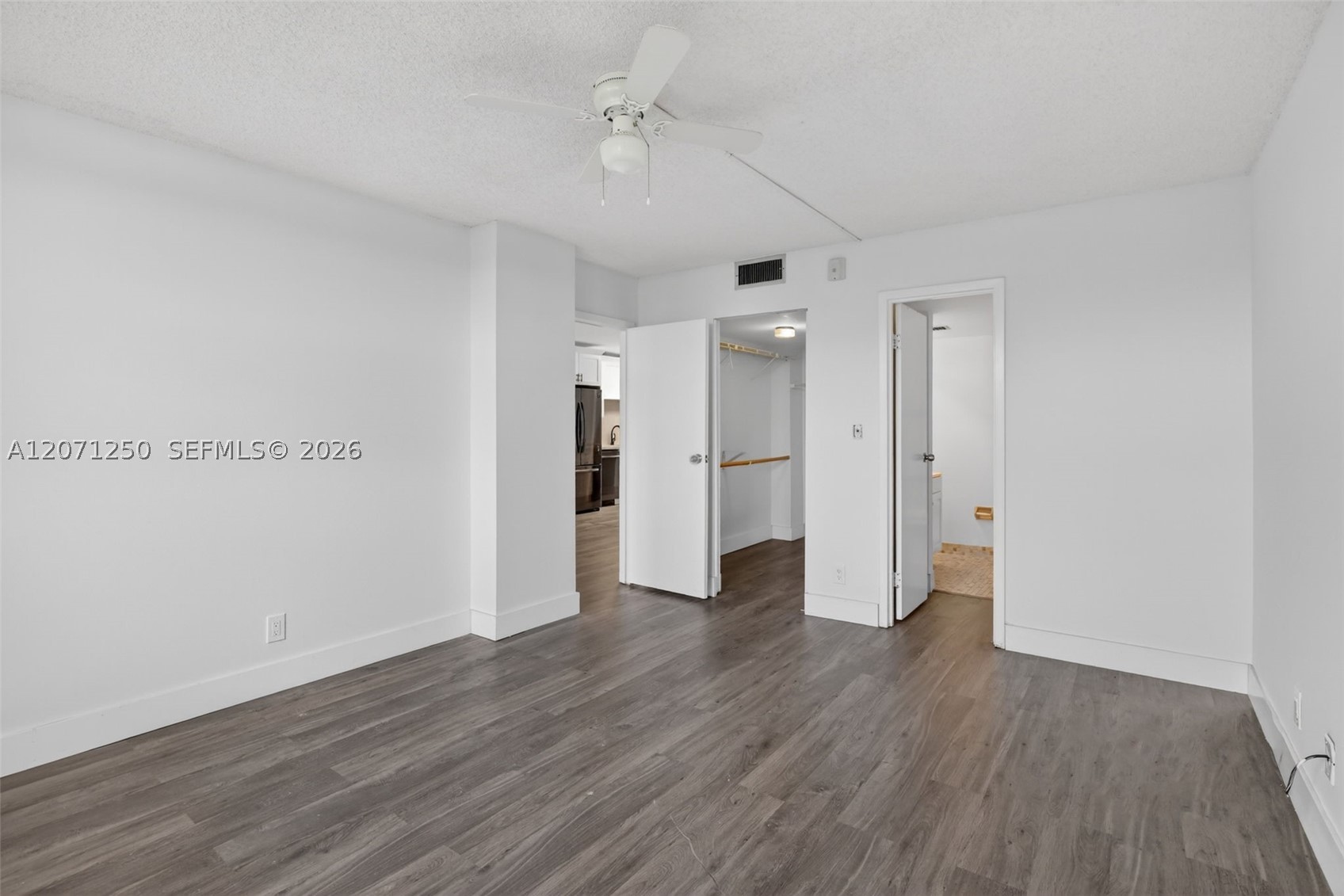 250 Jacaranda Dr #703, Plantation FL 33324