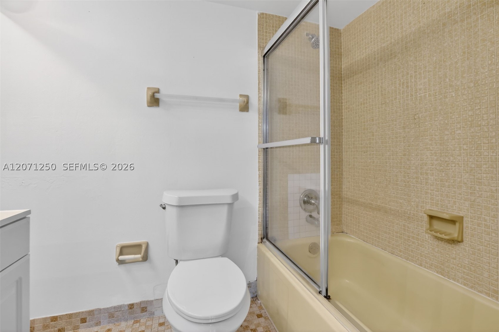 250 Jacaranda Dr #703, Plantation FL 33324