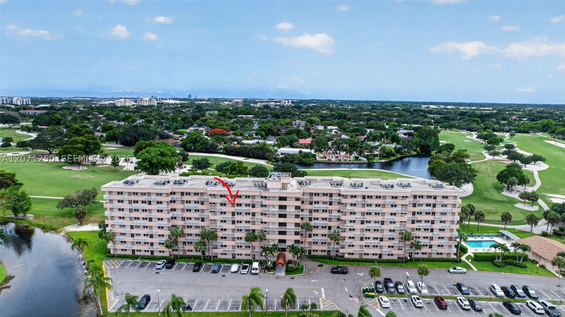 250 Jacaranda Dr #703, Plantation FL 33324