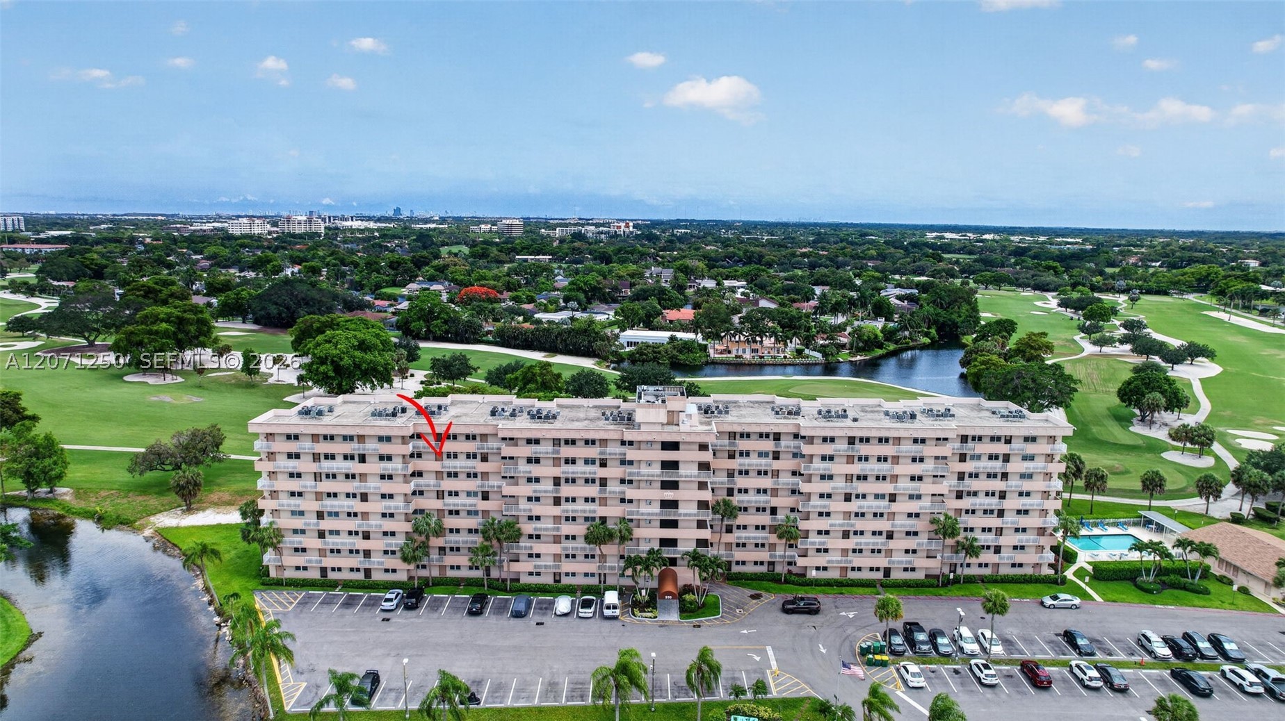 250 Jacaranda Dr #703, Plantation FL 33324