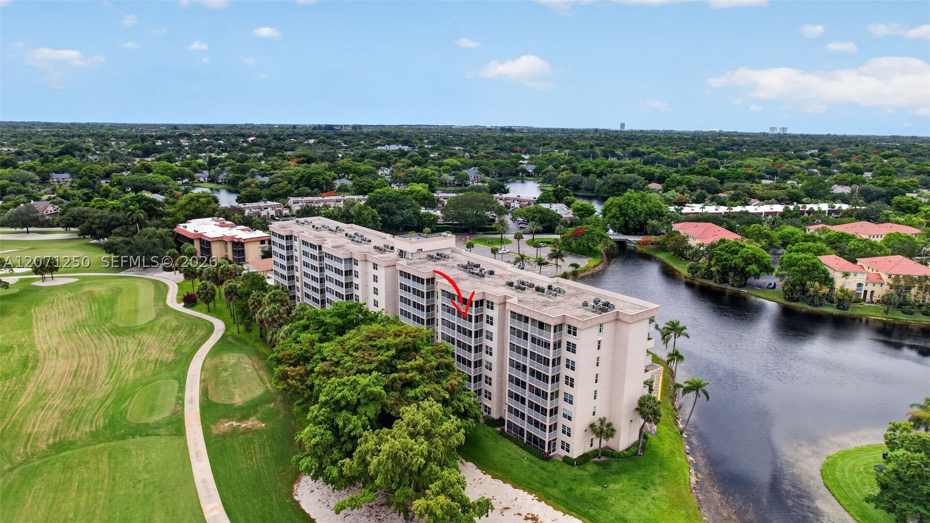 250 Jacaranda Dr #703, Plantation FL 33324