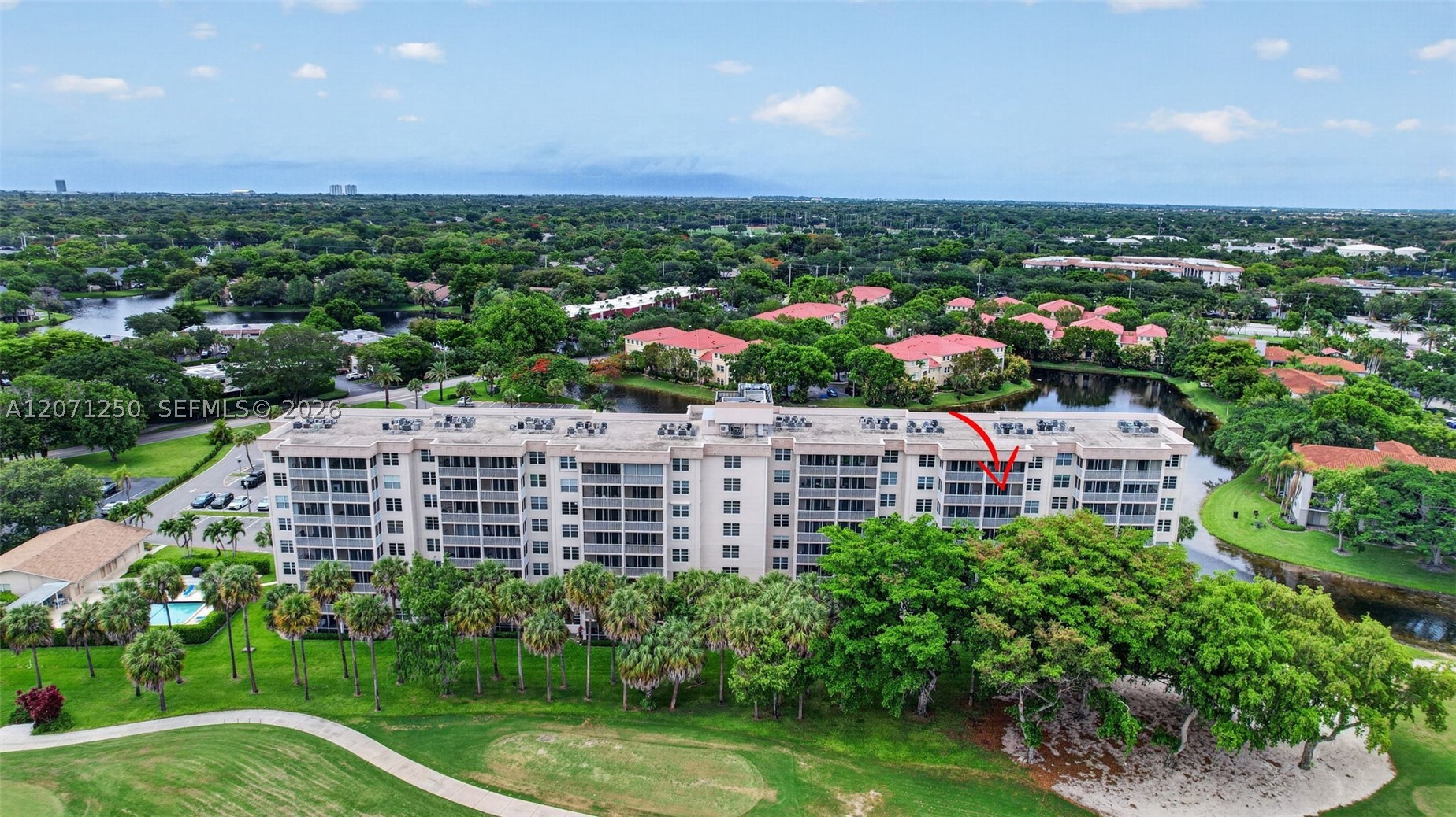 250 Jacaranda Dr #703, Plantation FL 33324