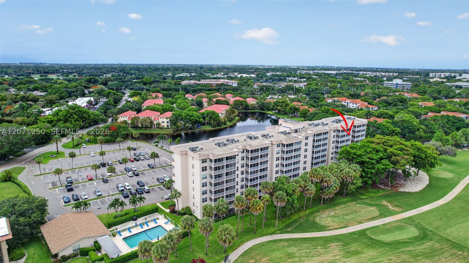 250 Jacaranda Dr #703, Plantation FL 33324