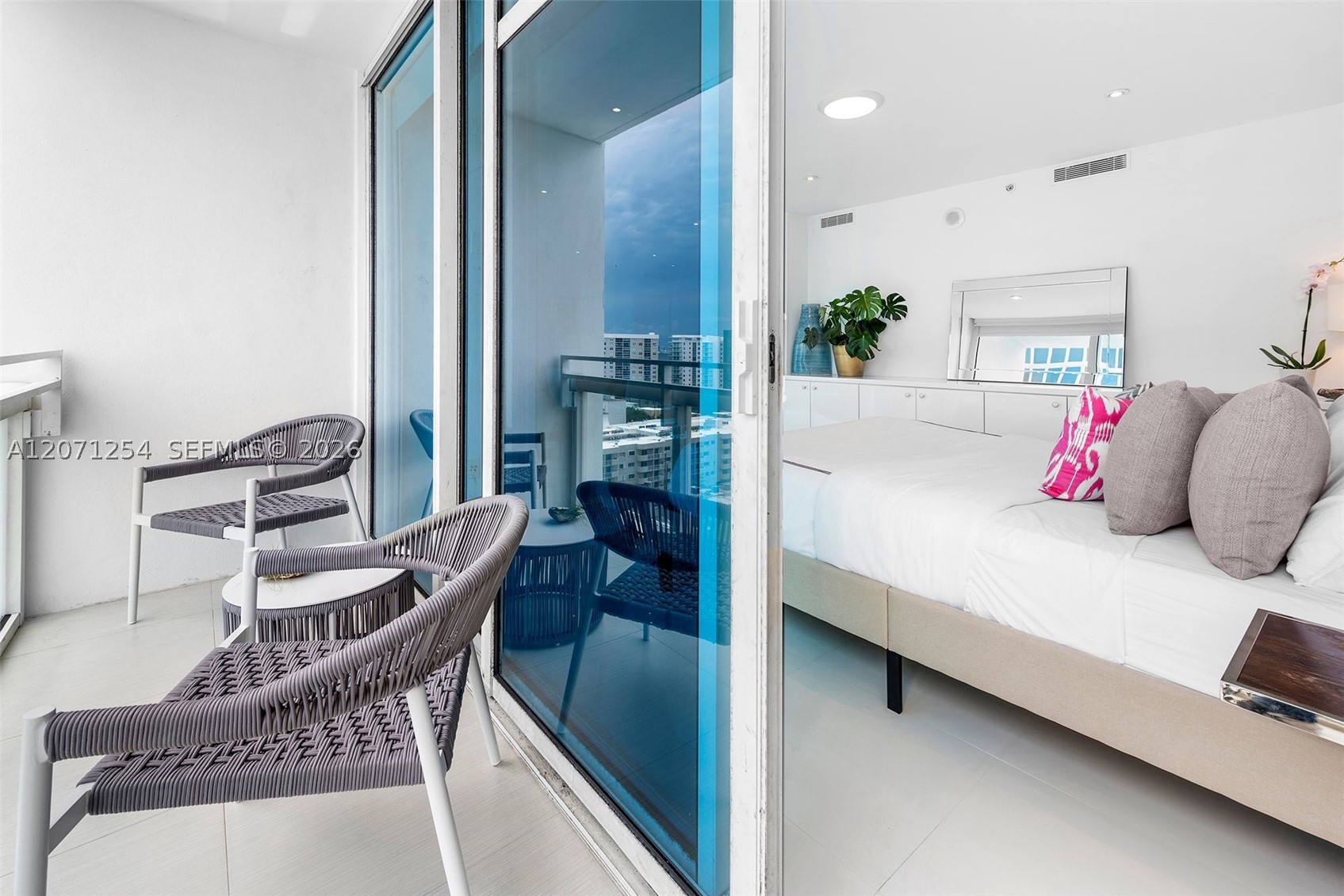 6801 Collins Ave #1206/1210, Miami Beach FL 33141