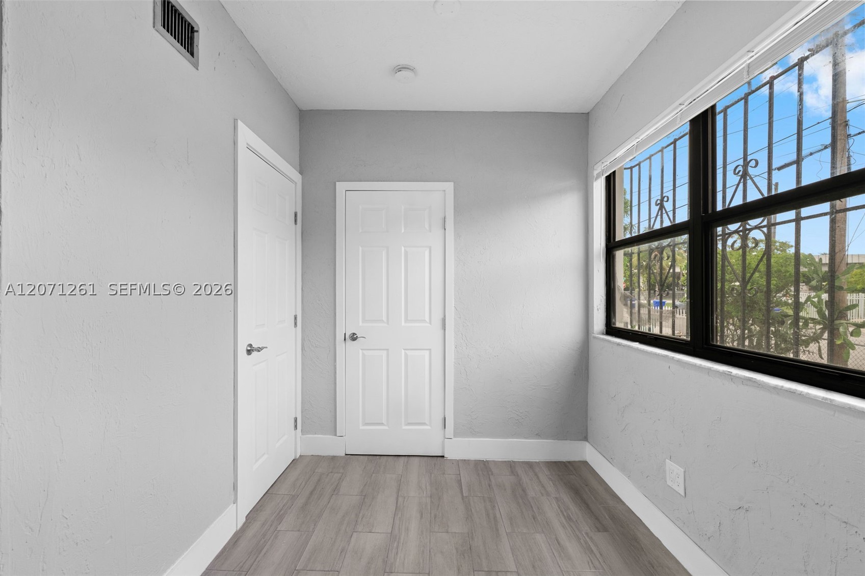 1227 NW 27th St #1227, Miami FL 33142