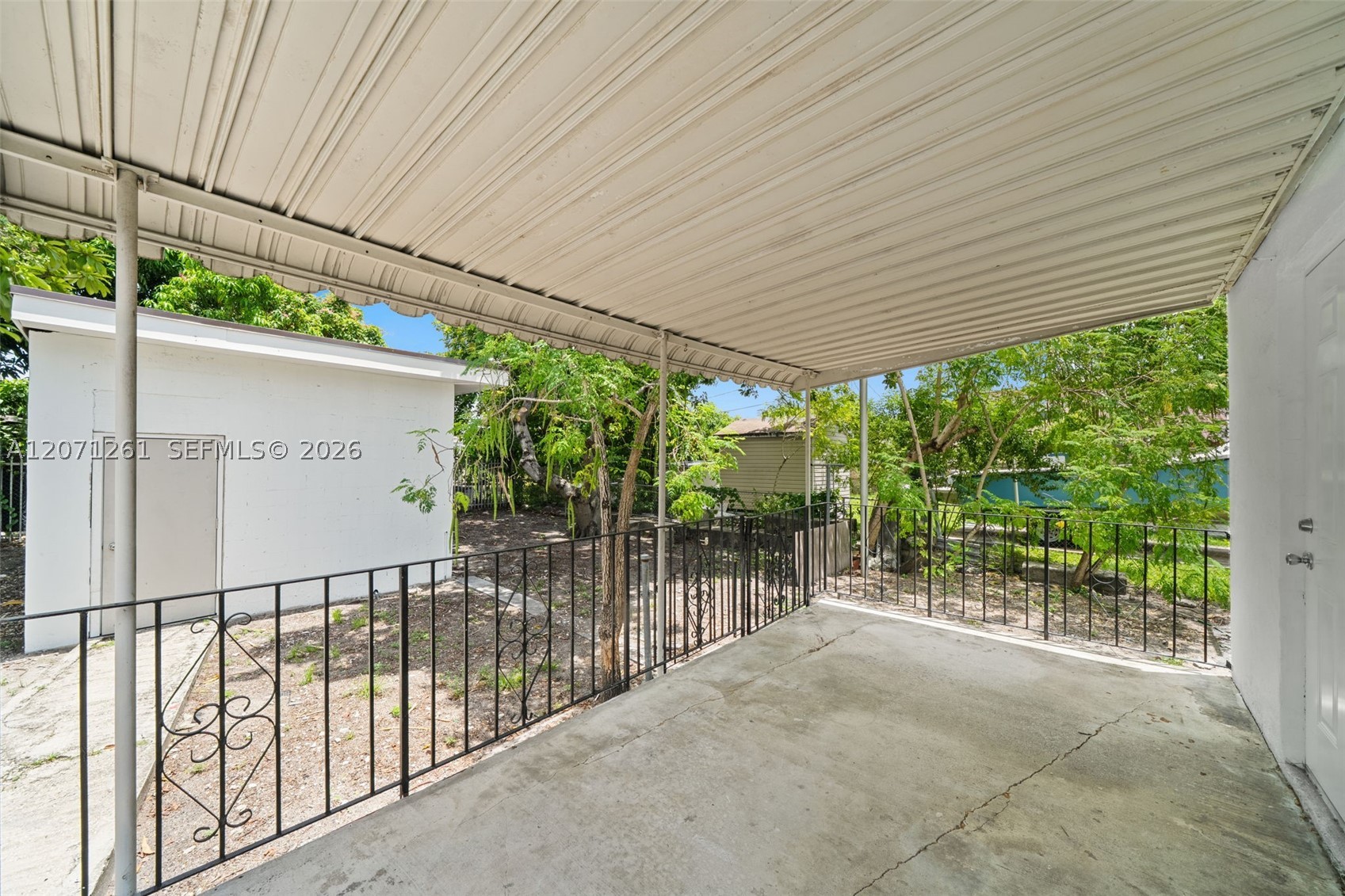 1227 NW 27th St #1227, Miami FL 33142
