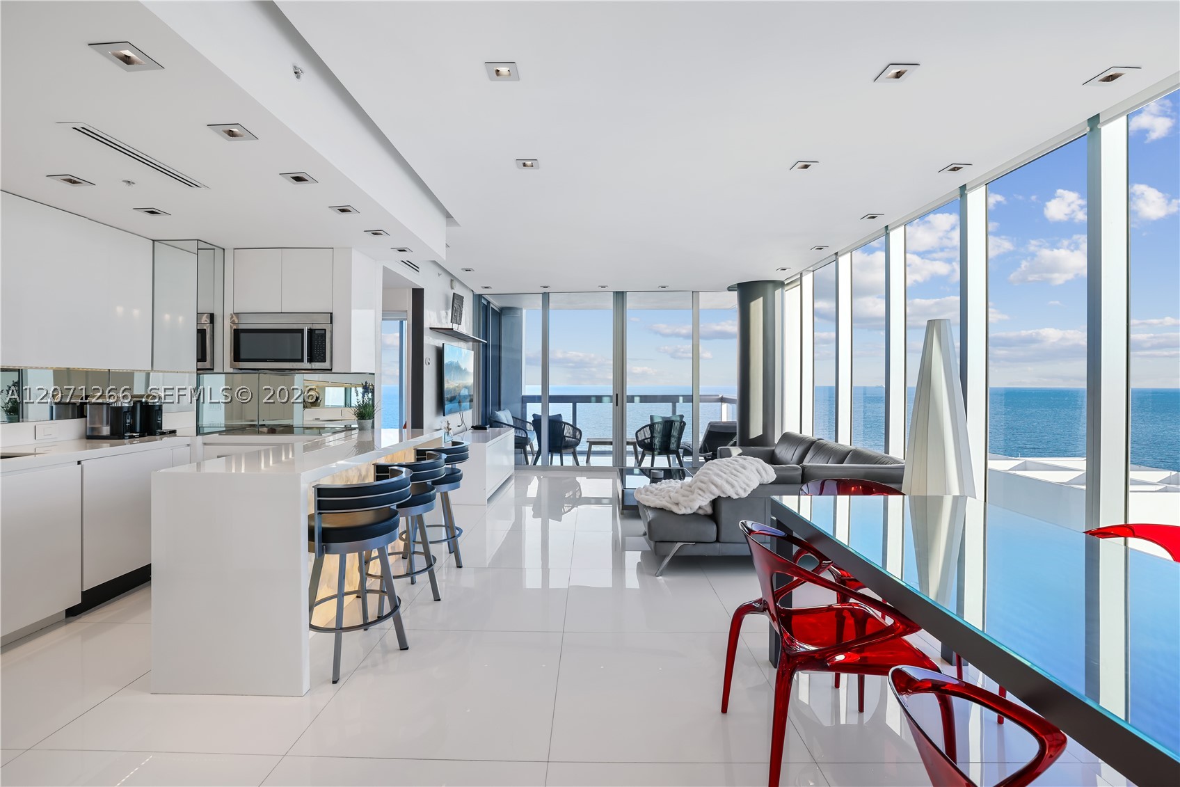 6899 Collins Ave #2208, Miami Beach FL 33141