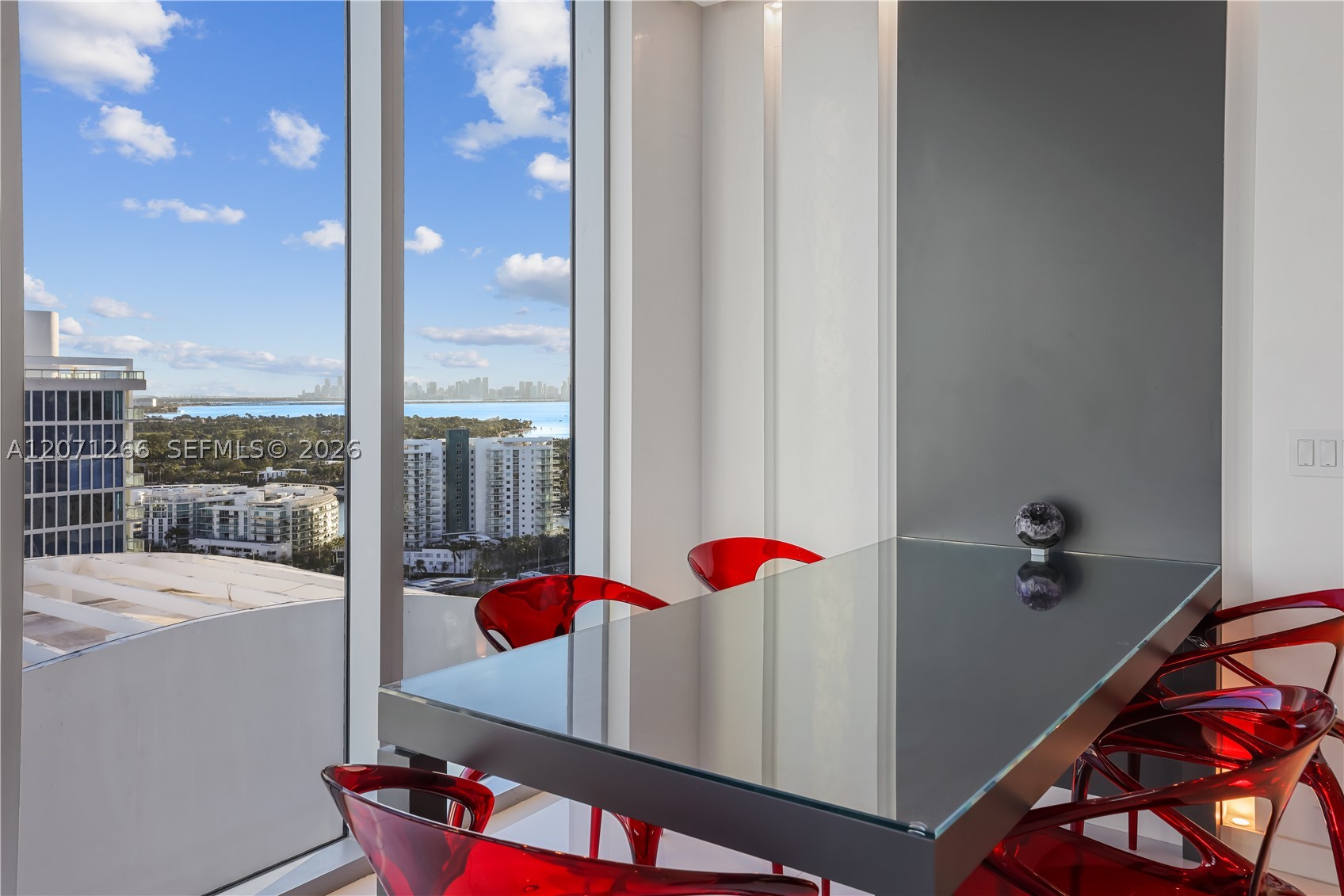 6899 Collins Ave #2208, Miami Beach FL 33141