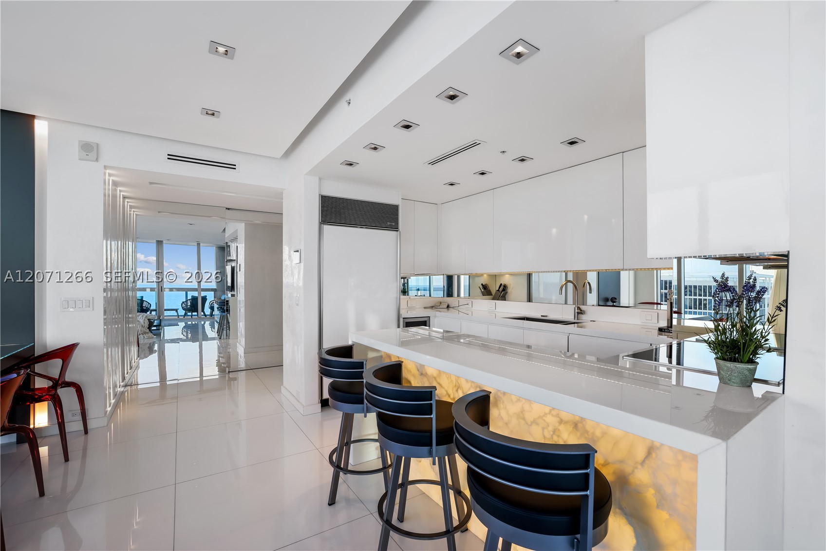 6899 Collins Ave #2208, Miami Beach FL 33141