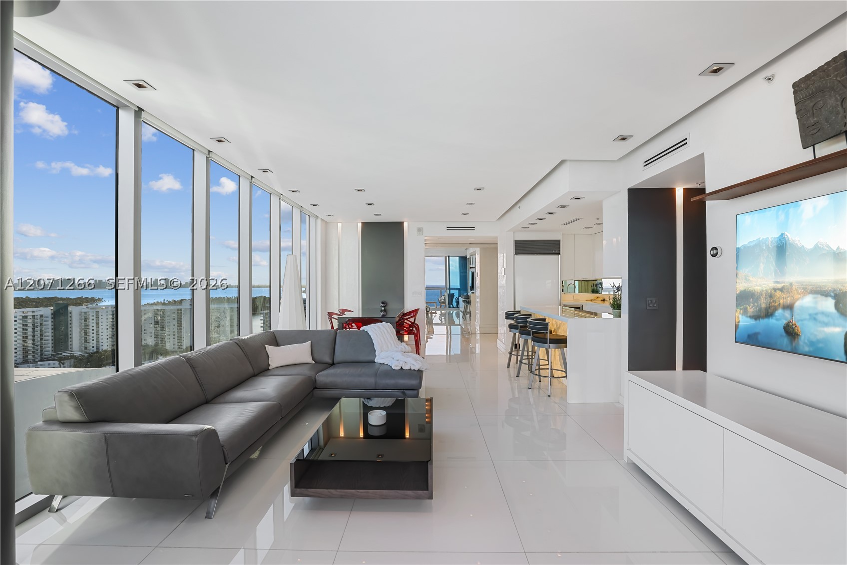 6899 Collins Ave #2208, Miami Beach FL 33141