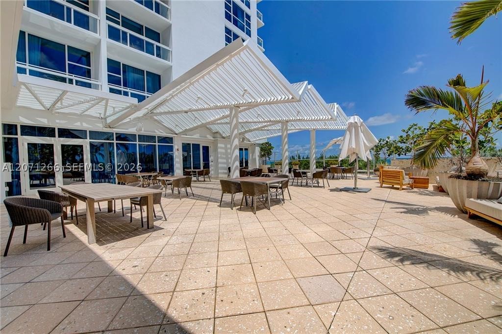 6899 Collins Ave #2208, Miami Beach FL 33141