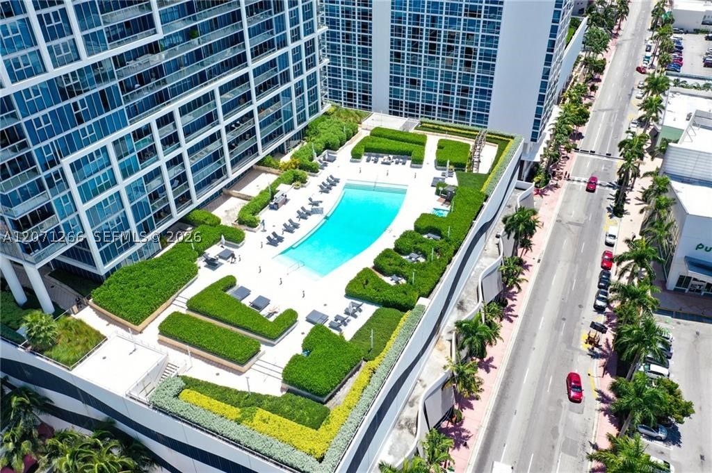 6899 Collins Ave #2208, Miami Beach FL 33141