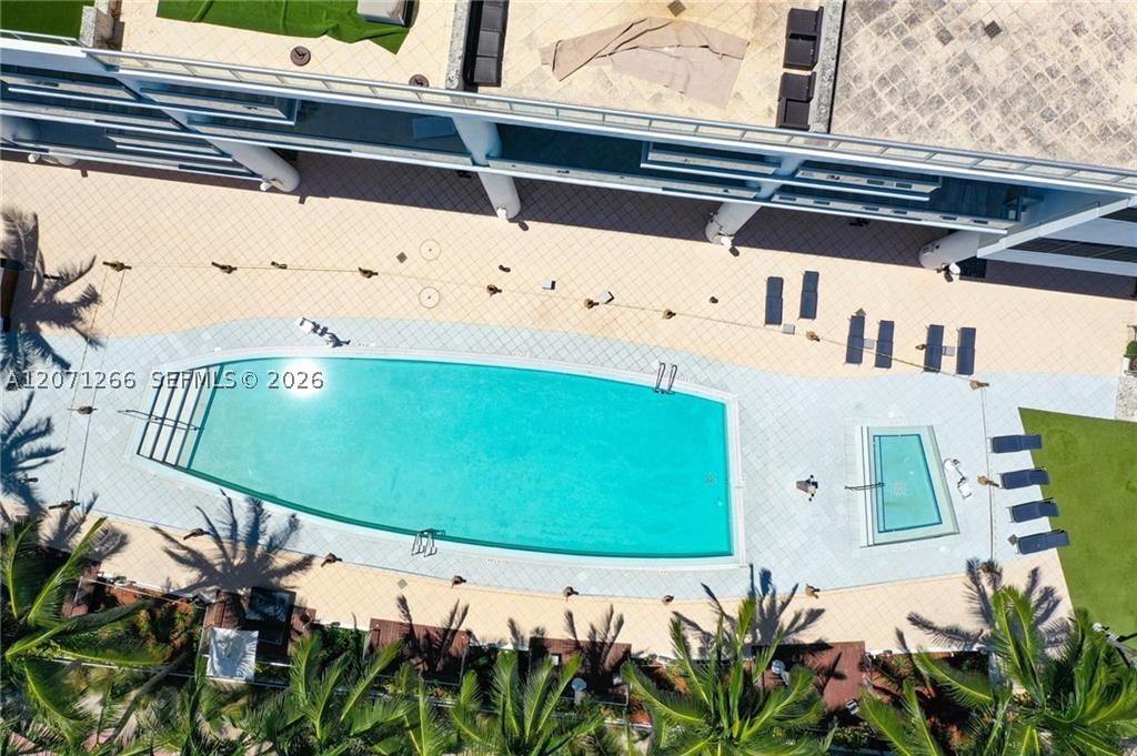 6899 Collins Ave #2208, Miami Beach FL 33141