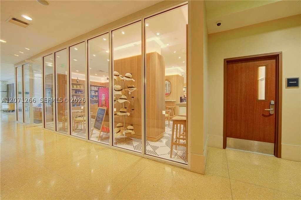 6899 Collins Ave #2208, Miami Beach FL 33141