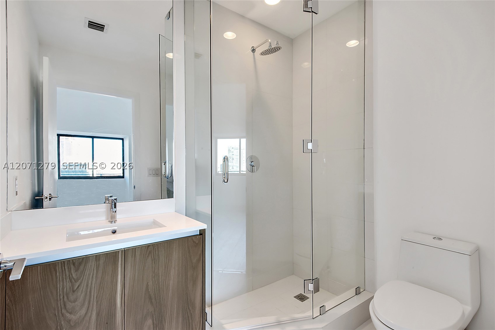 480 NE 31st St #904, Miami FL 33137