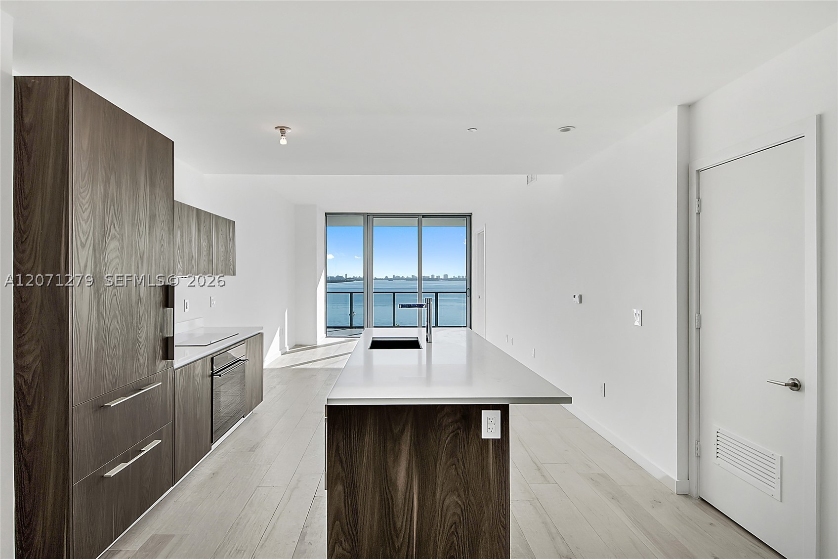 480 NE 31st St #904, Miami FL 33137