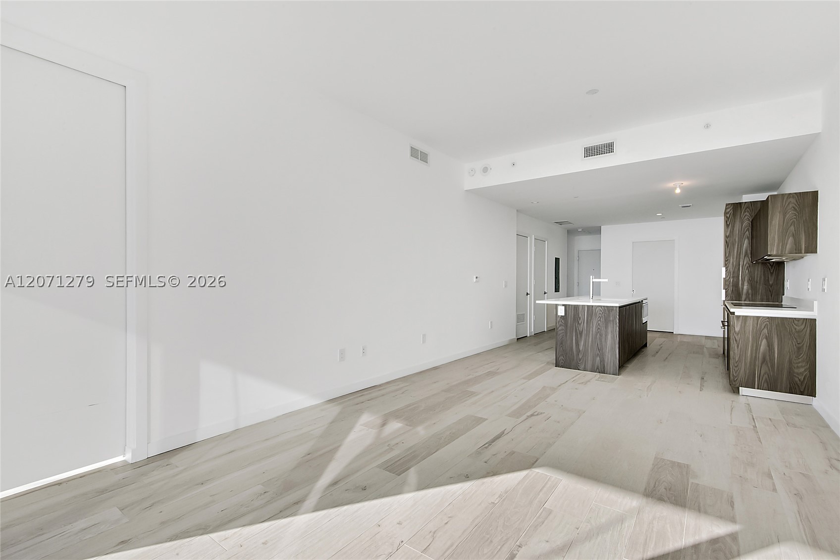 480 NE 31st St #904, Miami FL 33137