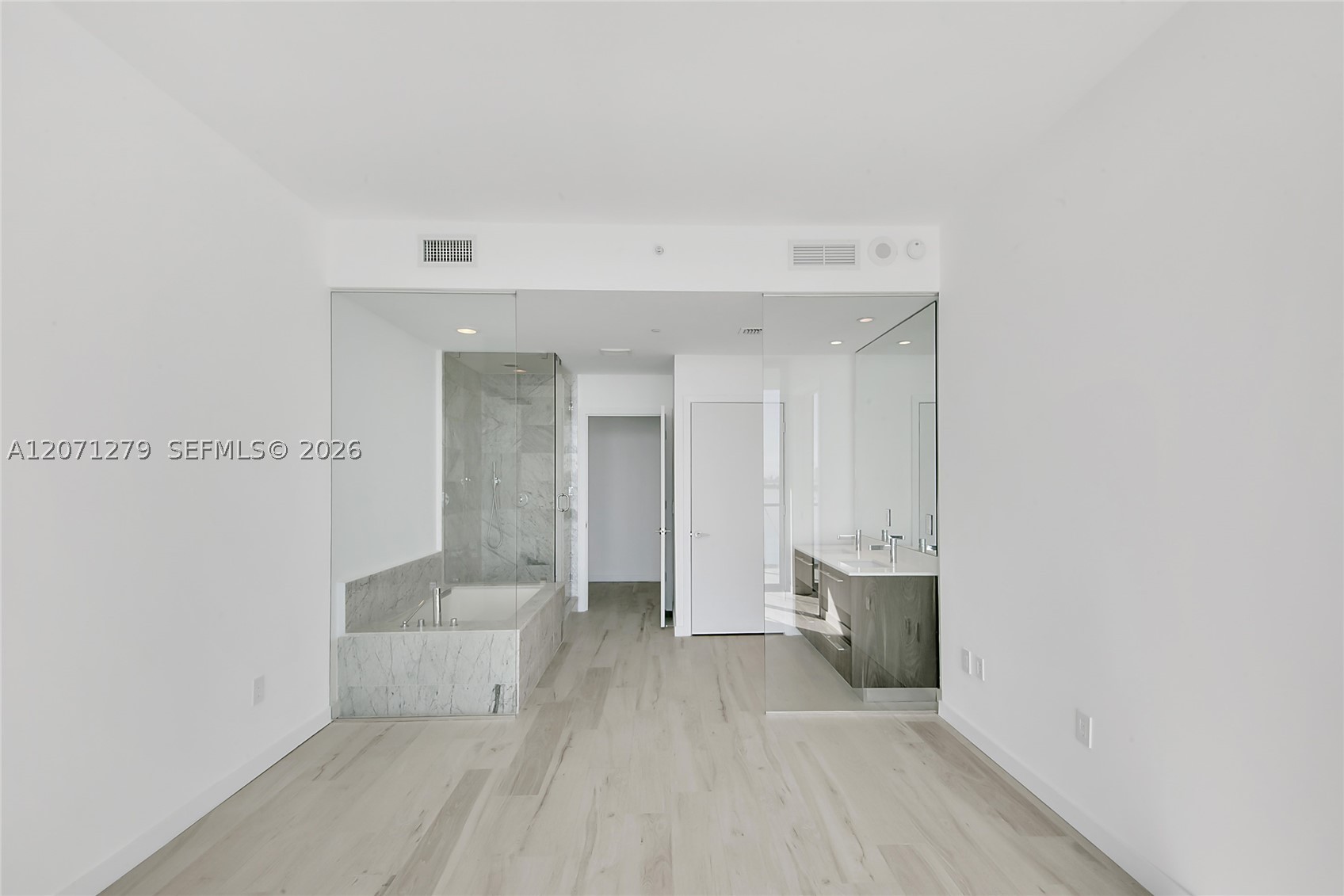 480 NE 31st St #904, Miami FL 33137