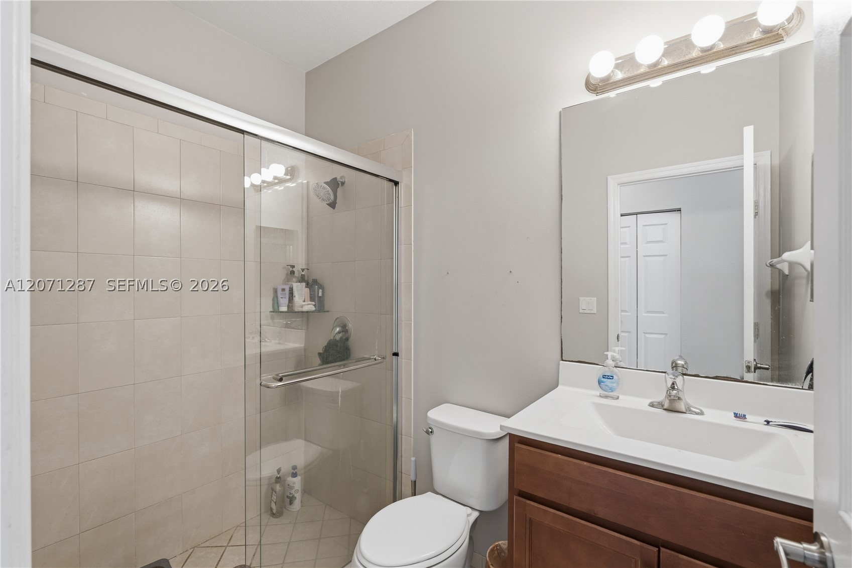 9400 W 35th Ln, Hialeah FL 33018