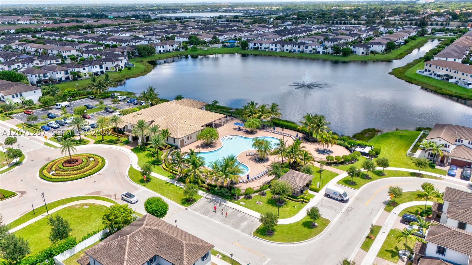 9400 W 35th Ln, Hialeah FL 33018