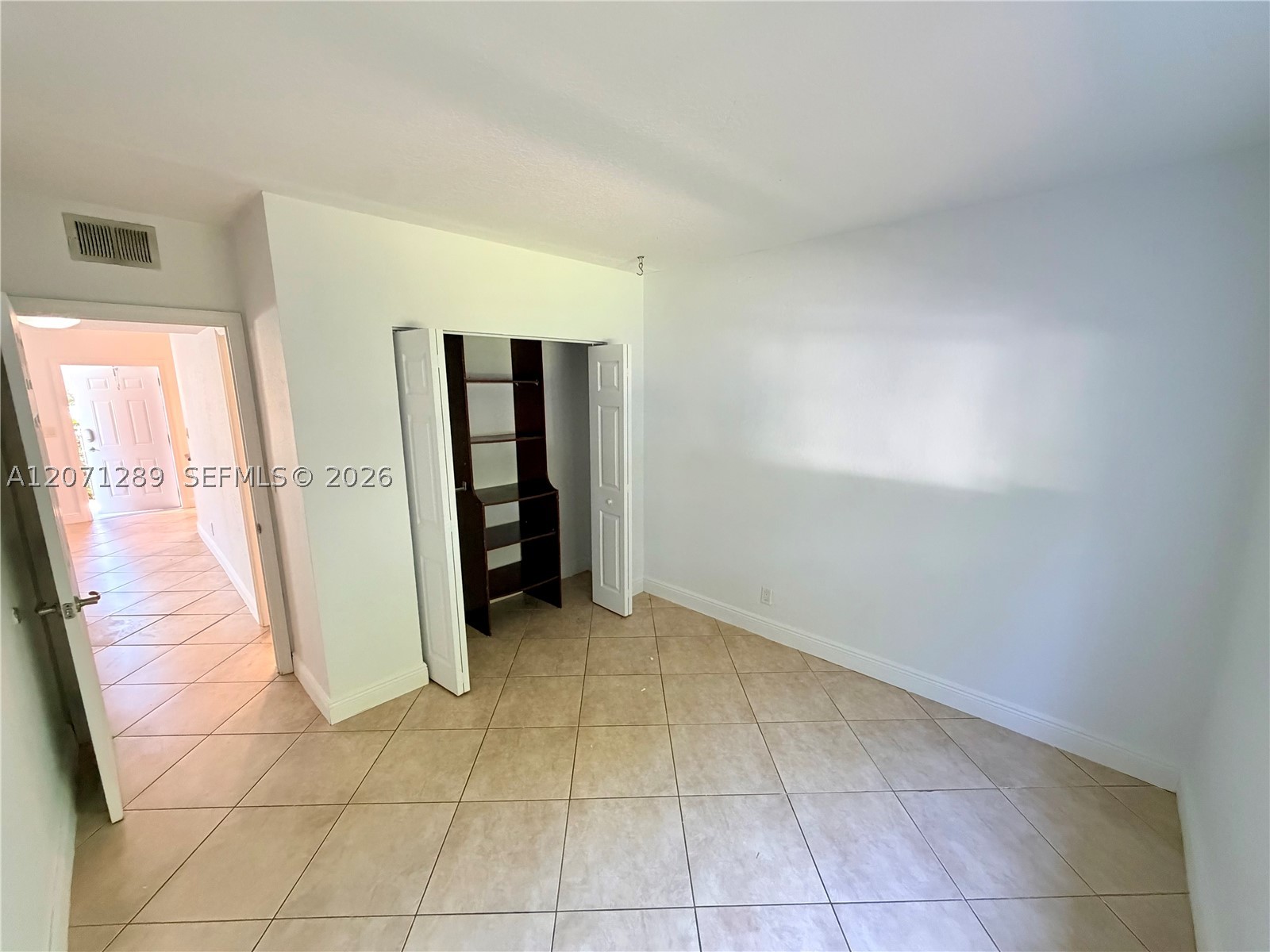 1460 NE 18th St #102, Fort Lauderdale FL 33305