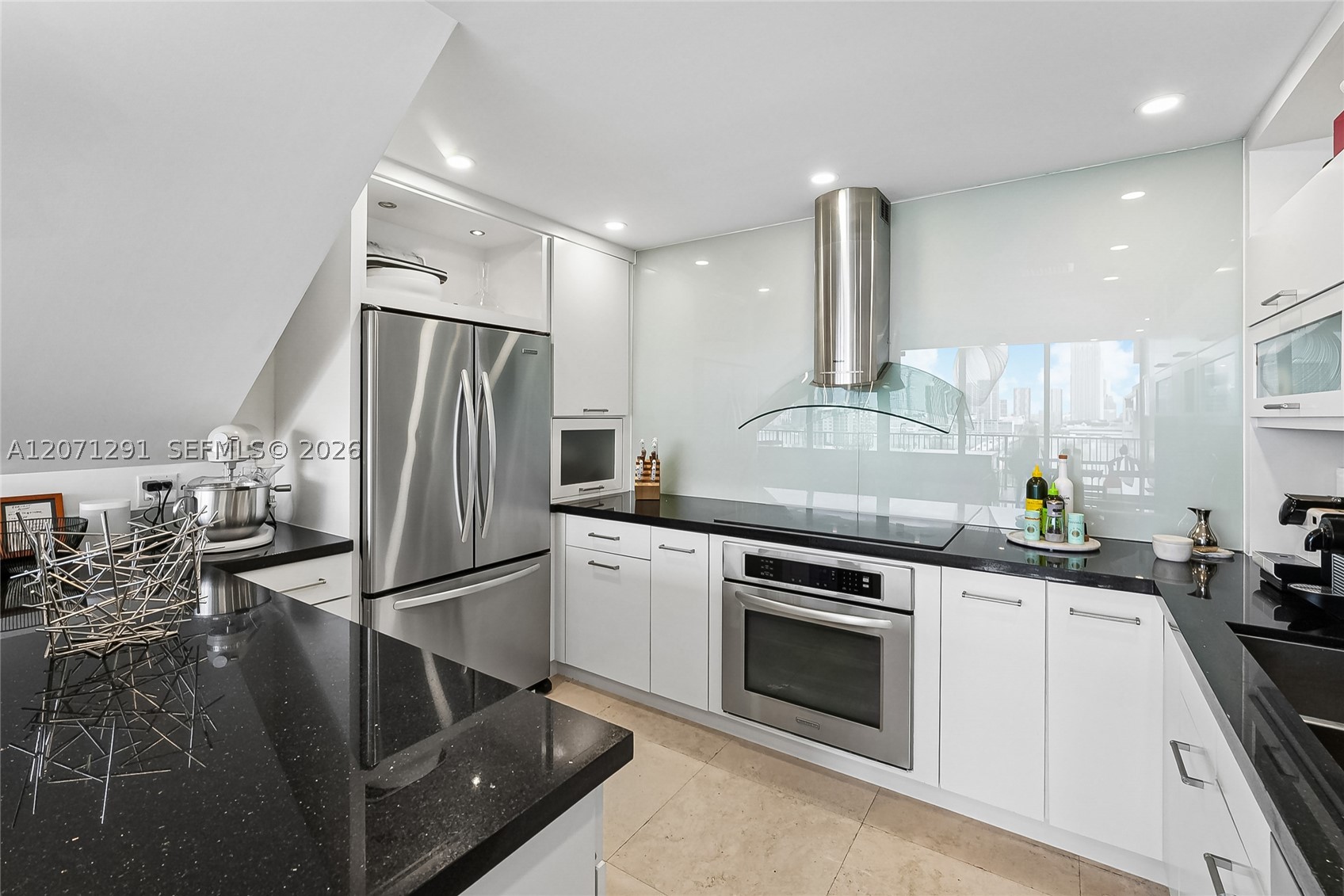 1000 Venetian Way #1108, Miami FL 33139
