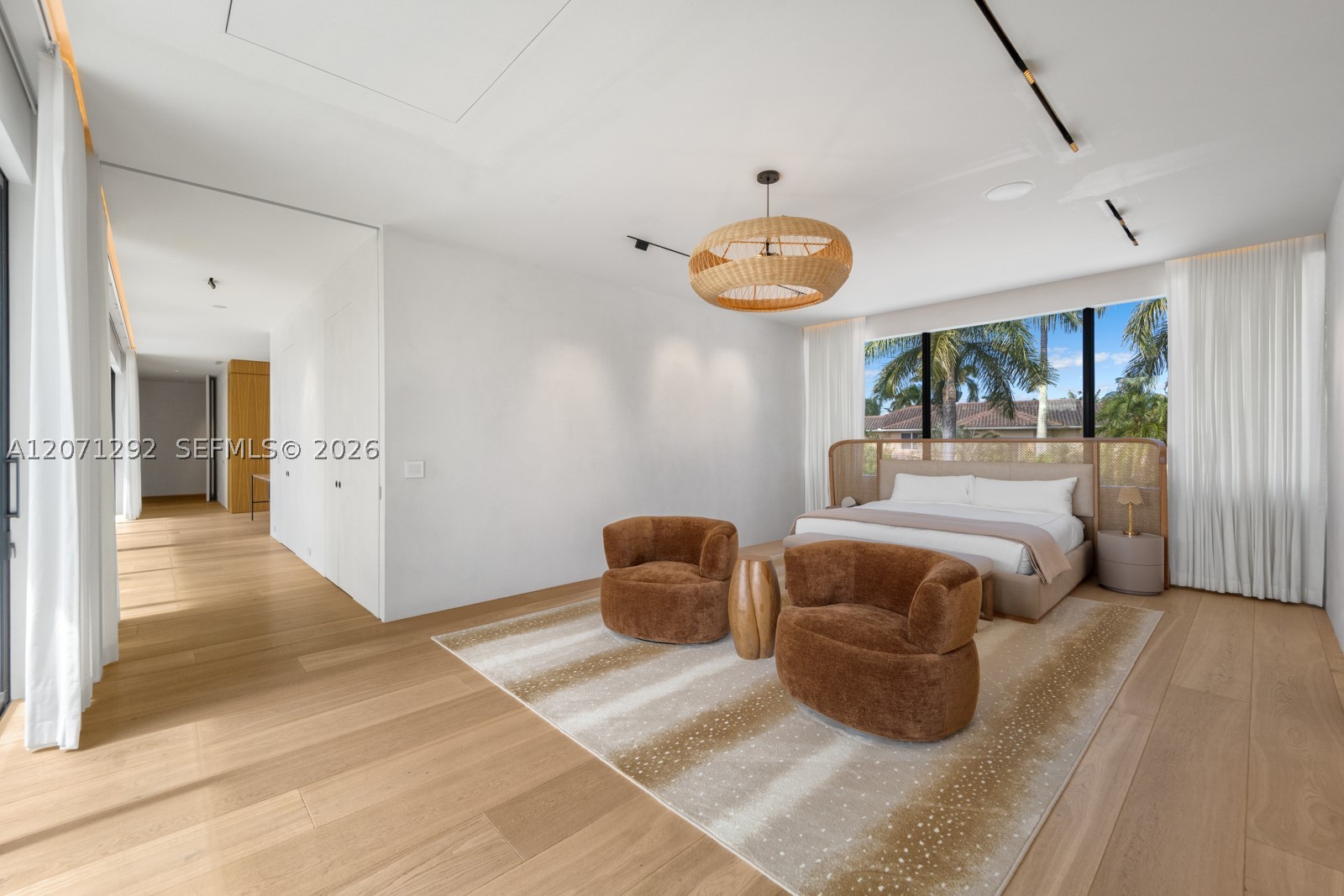 121 Nurmi Dr, Fort Lauderdale FL 33301