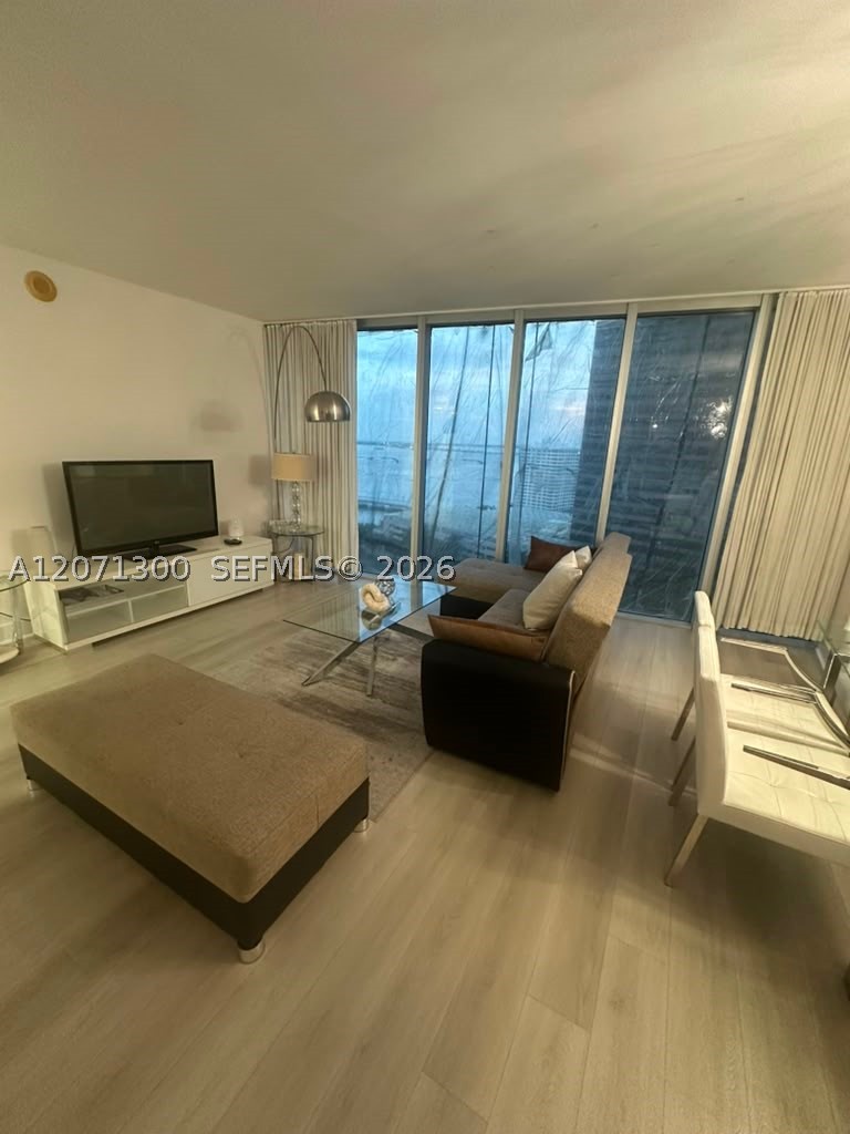 485 Brickell Ave #1908, Miami FL 33131