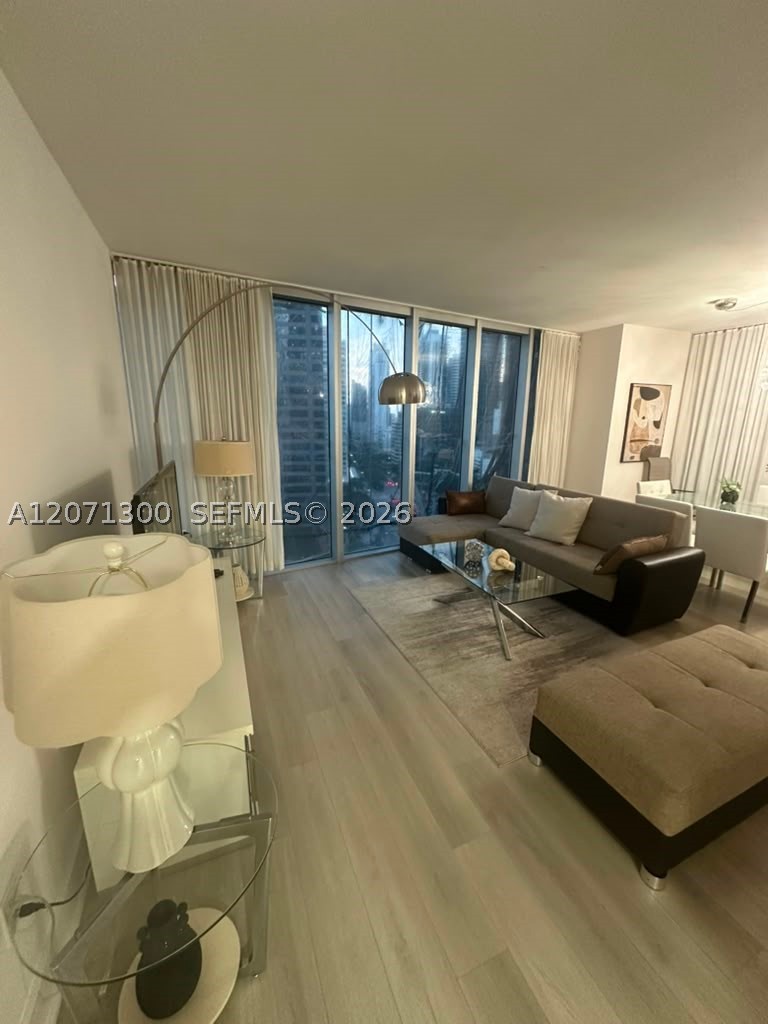 485 Brickell Ave #1908, Miami FL 33131