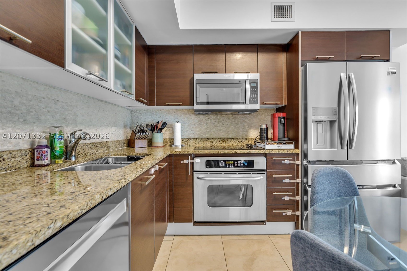 41 SE 5th St #908, Miami FL 33131