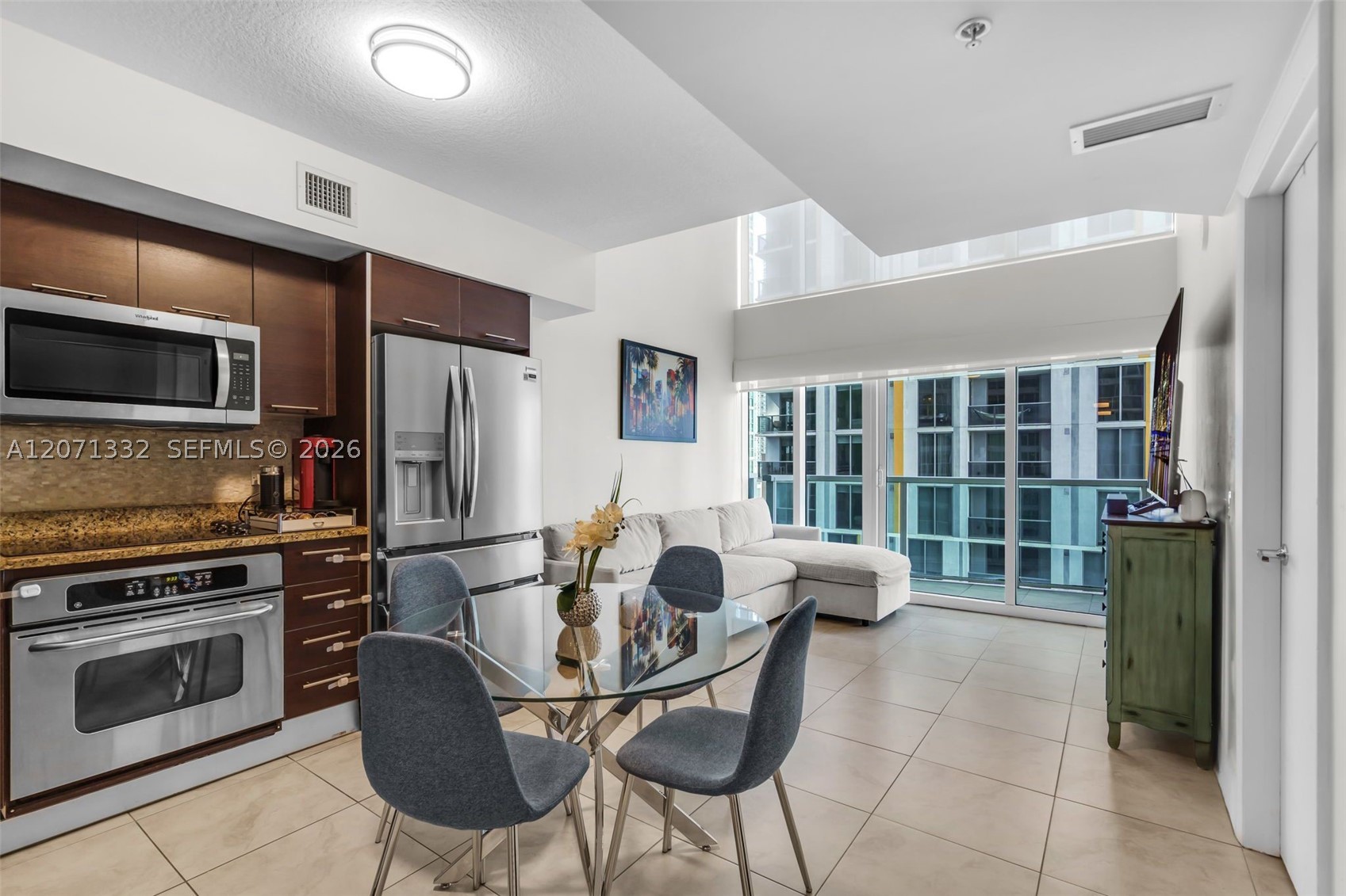 41 SE 5th St #908, Miami FL 33131